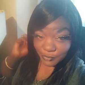 Meet your Posher, Tomika